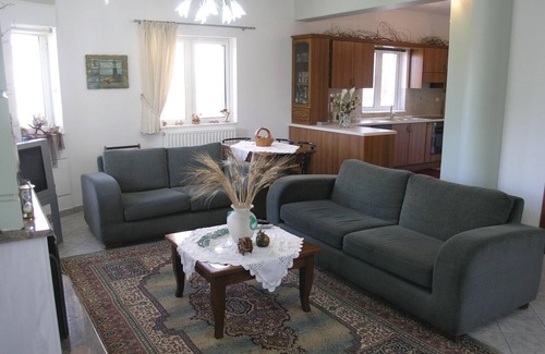 Aigialeia House | Cozy home in Kamares Aigio Pel.