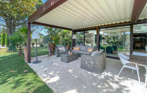 Graveson House | Cozy Home In Graveson With Wifi