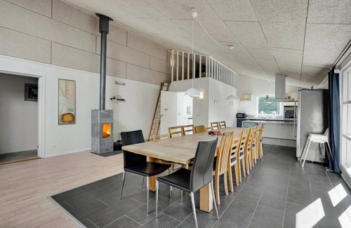 Øster Melholt House | Cozy home in Hals with sauna