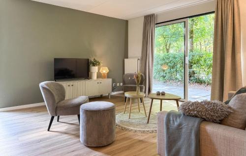 Hoeven House | Cozy Home In Hoeven With Wifi