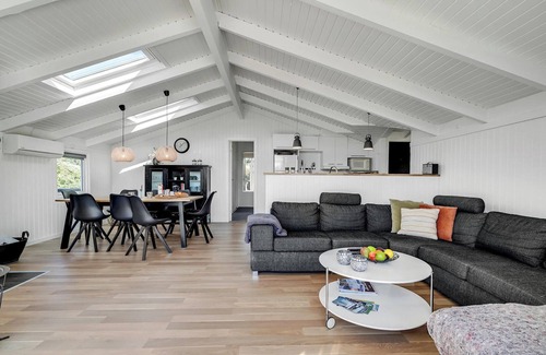 Bjerregaard House | Cozy home in Hvide Sande with sauna