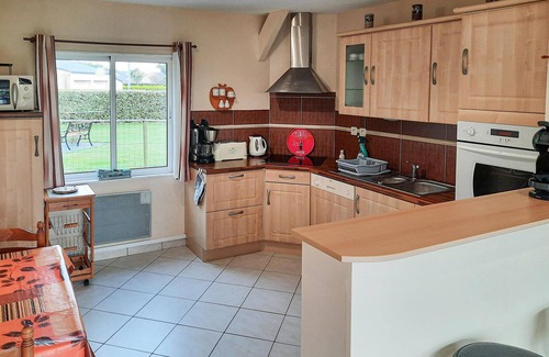 Kerlouan House | Cozy home in Kerlouan with WiFi