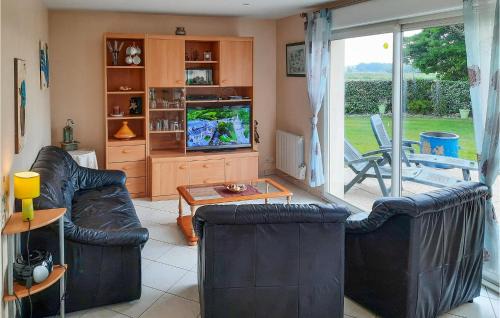 Kerlouan House | Cozy Home In Kerlouan With Wifi