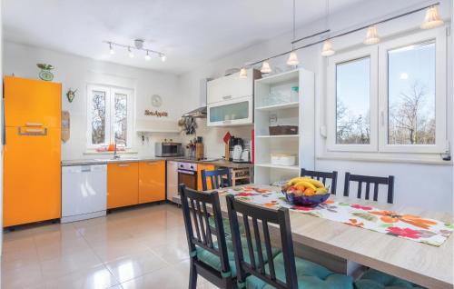 Topid House | Cozy Home In Labin With Wifi