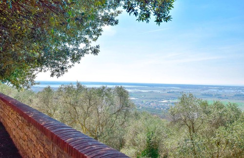 Pieve a Elici House | Cozy home in Massarosa with kitchen