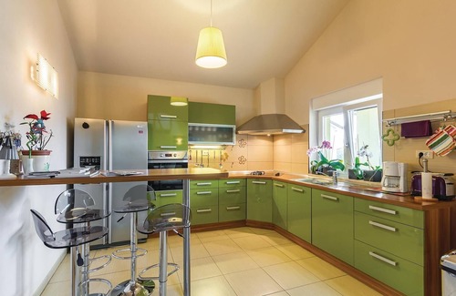 Medulin House | Cozy home in Medulin with kitchen