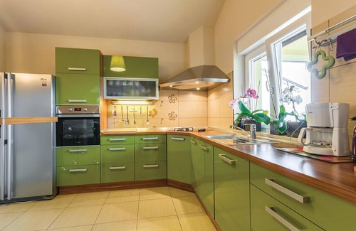 Medulin House | Cozy home in Medulin with kitchen