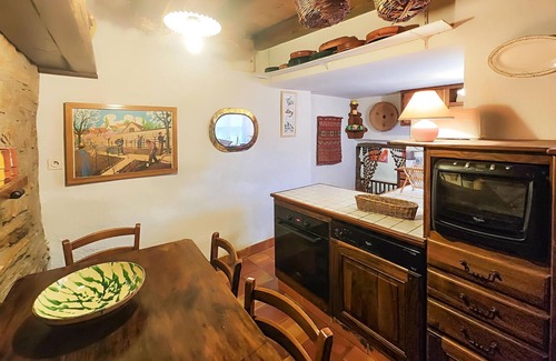 Olargues House | Cozy home in Olargues with kitchen