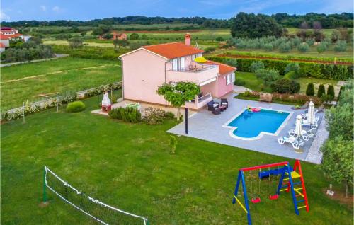 Muntic House | Cozy Home In Pula With Wifi