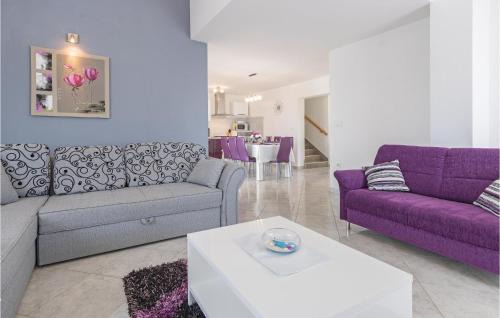 Muntic House | Cozy Home In Pula With Wifi