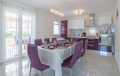Muntic House | Cozy Home In Pula With Wifi