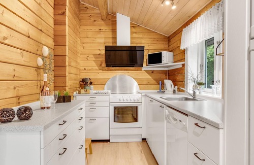 Nordost House | Cozy home in Sæby with kitchen