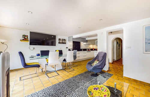 Saint-Augustin House | Cozy home in Saint-Augustin with WiFi