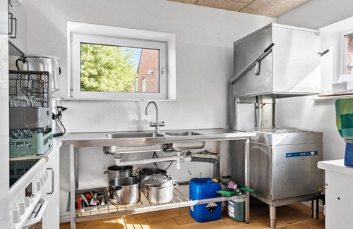 Hvidbjerg House | Cozy home in Thyholm with kitchen