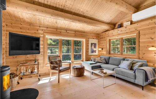 Fjand Badeby House | Cozy Home In Ulfborg With Kitchen