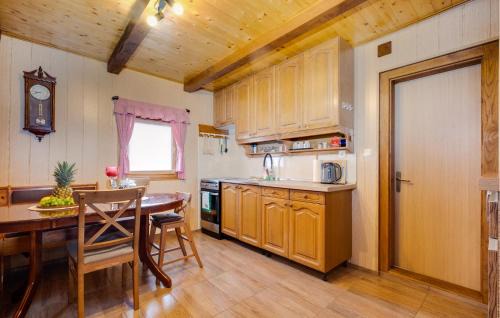 Pokupsko House | Cozy Home In Velika Gorica With Sauna