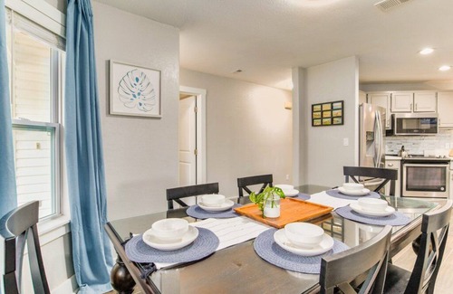 Gulf Breeze House | Cozy home minutes to beaches