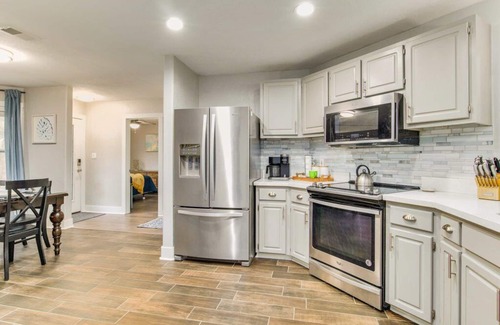 Gulf Breeze House | Cozy home minutes to beaches