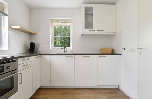 Brouwershaven House | Cozy Home Near the Lake