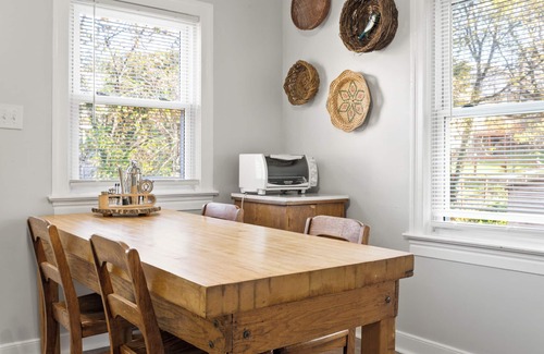 Belmont House | Cozy Home Near Downtown Mall/Belmont