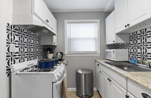 Wyandotte House | Cozy Home-Perfect for Boaters-Near Detroit River