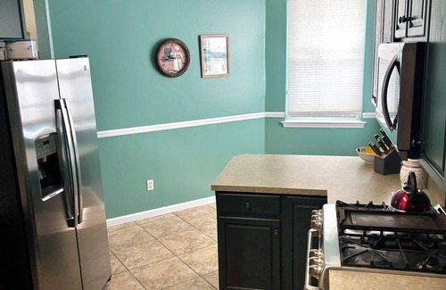 Tallahassee House | Cozy home with luxury touches!