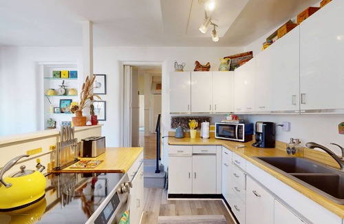 Pinyon Pines House | Cozy home with picturesque views of the mountains, a fireplace, and internet