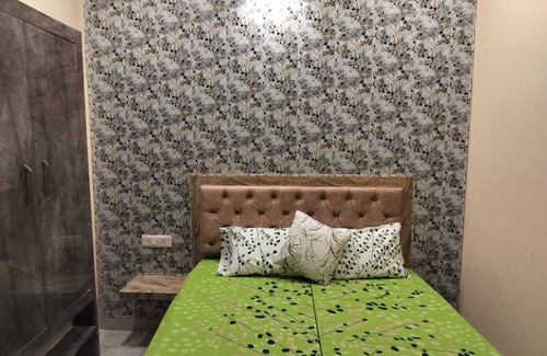 Varanasi Bed & Breakfast | Cozy homestay in the most iconic and oldest living city of Varanasi