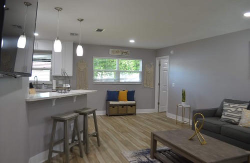 Citrus Park House | Cozy House 2Bedroom/2Bath Tampa Bay Home away home centrally located