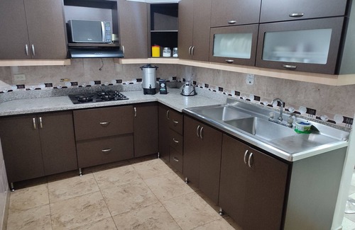 Medellin House | Cozy house 5 minutes from downtown Medellín. Close to malls and easy transport!