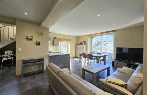 Monsac Cottage | Cozy house in Monsac with authentic charm