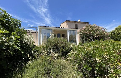 Quinson Villa | Cozy house with garden in Quinson