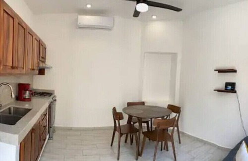 San Francisco House | Cozy House with Pool in San Francisco