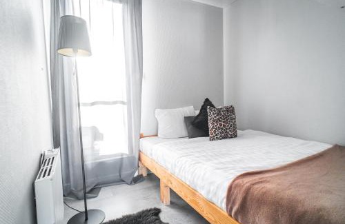 Zwartsluis Apartment | Cozy houseboat near Giethoorn