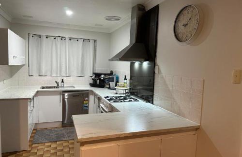 Lynwood Apartment | Cozy Inn