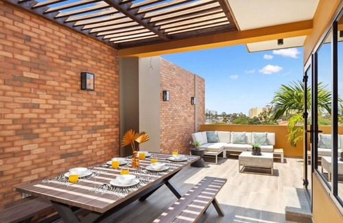 Tuscany Residence Aruba House | Cozy Island Stay Only 5 Mins from Ritz & Beach at Porta Al Sole 15 by Bocobay