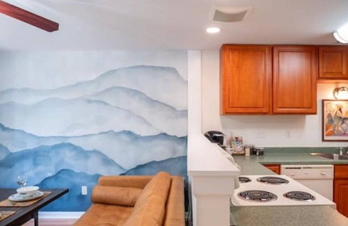 Weaverville Apartment | Cozy King Bed Private Loft, 15 minutes to DT Asheville, Pet Friendly