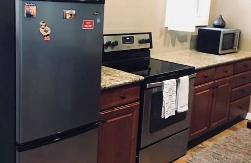 Arvada Apartment | Cozy King by Red Rocks & Downtown Denver