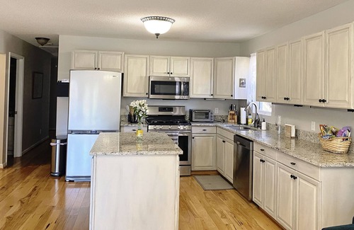 Prosperity House | Cozy Lake Murray lake front house with dock