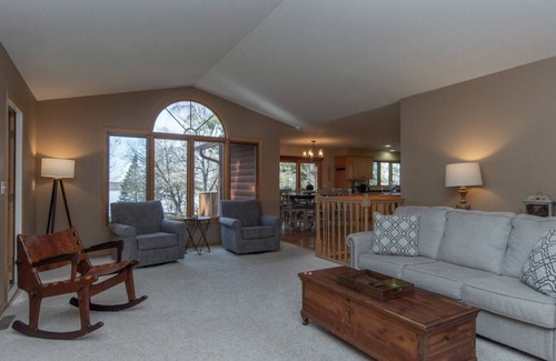 Ossipee House | Cozy Lake Retreat at Red Pine Hill