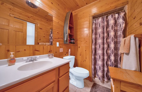 Hawks House | Cozy lakefont, slps 6, w/firepit