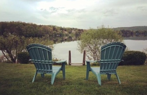 Carbondale House | Cozy Lakefront Home on Beautiful Crystal Lake, Minutes from Elk Mountain