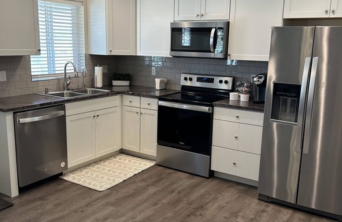 Nampa Apartment | Cozy Lakehouse Retreat