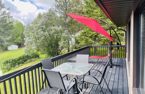 Stone Mills Cottage | Cozy lakeside cottage with breathtaking views & amazing fishing