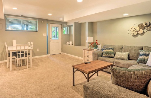 Point Pleasant House | Cozy Lakeside Maryland Home - 12 Mi to Dtwn!