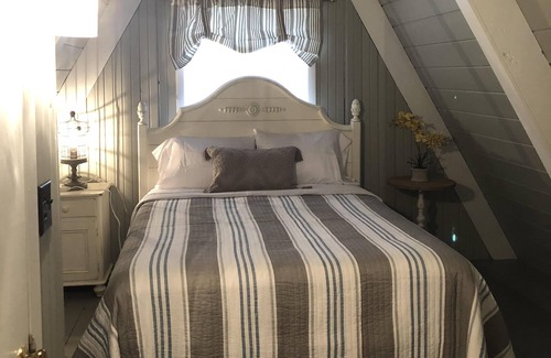 Harbor Springs House | Cozy little A-Frame located in beautiful Harbor Springs.