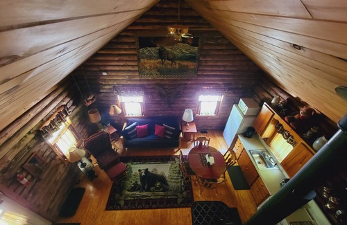 Brookfield Cabin | Cozy Log Cabins located in the Green Mountains of Vermont