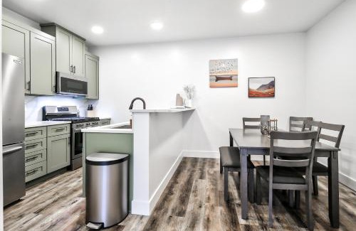 Juneau Apartment | Cozy Luxury Close to Downtown 204