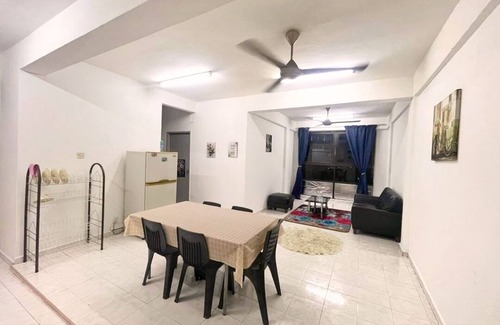 Bukit Baru Apartment | Cozy Melaka Homestay-Mountain View, Free Parking, Near Attractions Heritage City