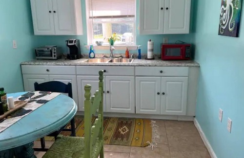 Cheriton Apartment | Cozy Mermaid Hideaway